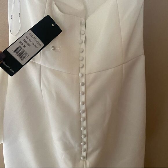 Elliatt Reception Dress white ivory midi asymmetrical wedding party Revolve M - Picture 8 of 11